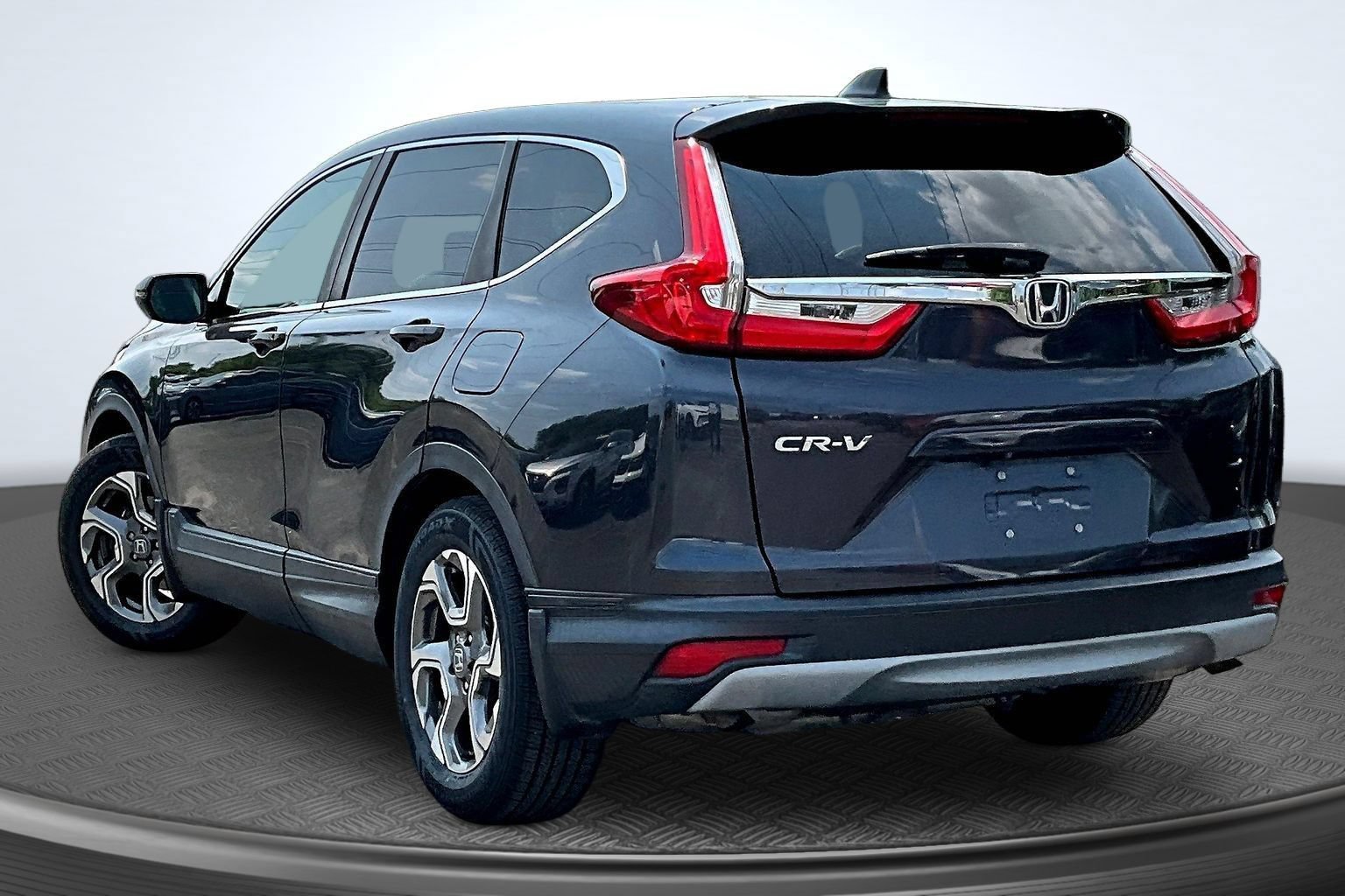 Used 2019 Honda CR-V EX image 3
