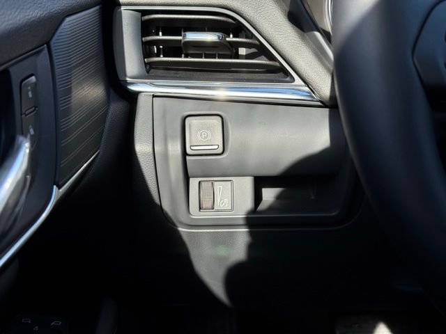 New 2026 Cadillac CT4 Luxury image 30