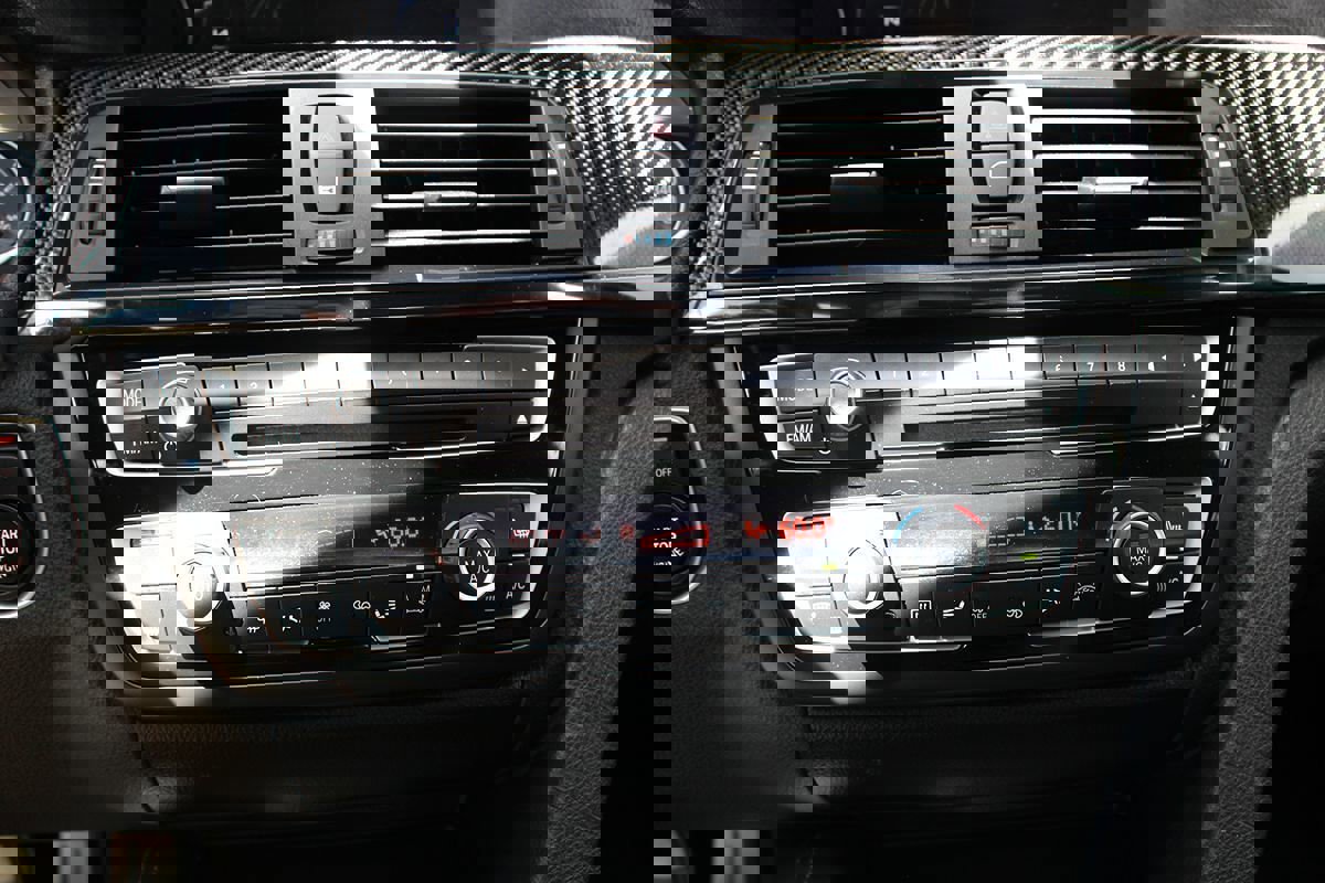 Used 2015 BMW M3 Sedan RWD image 43