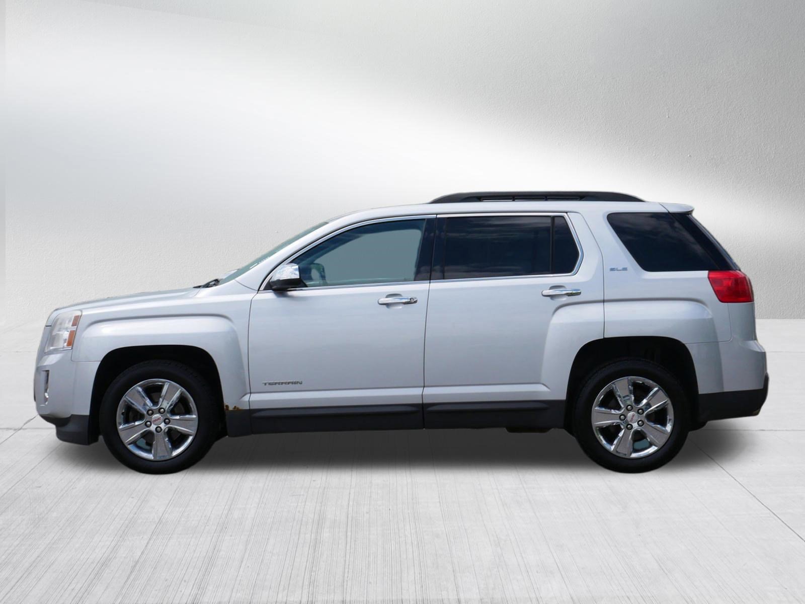 Used 2014 GMC Terrain SLE w/ Chrome Package AWD/4WD image 4
