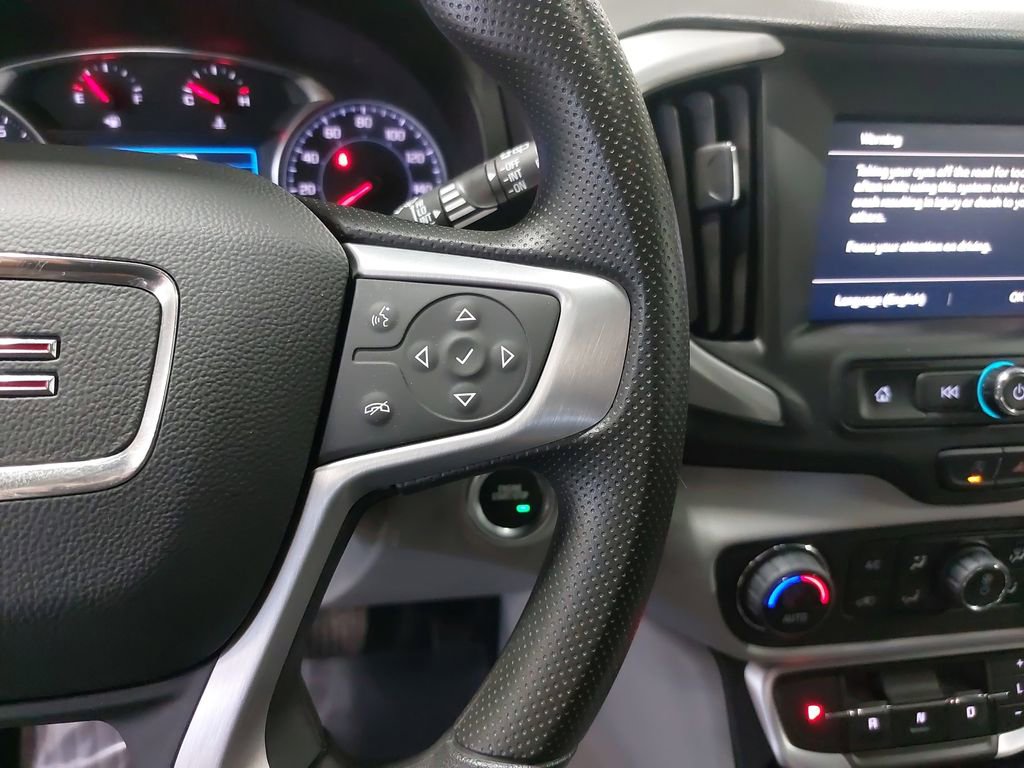 Used 2023 GMC Terrain SLE w/ Driver Convenience Package image 18