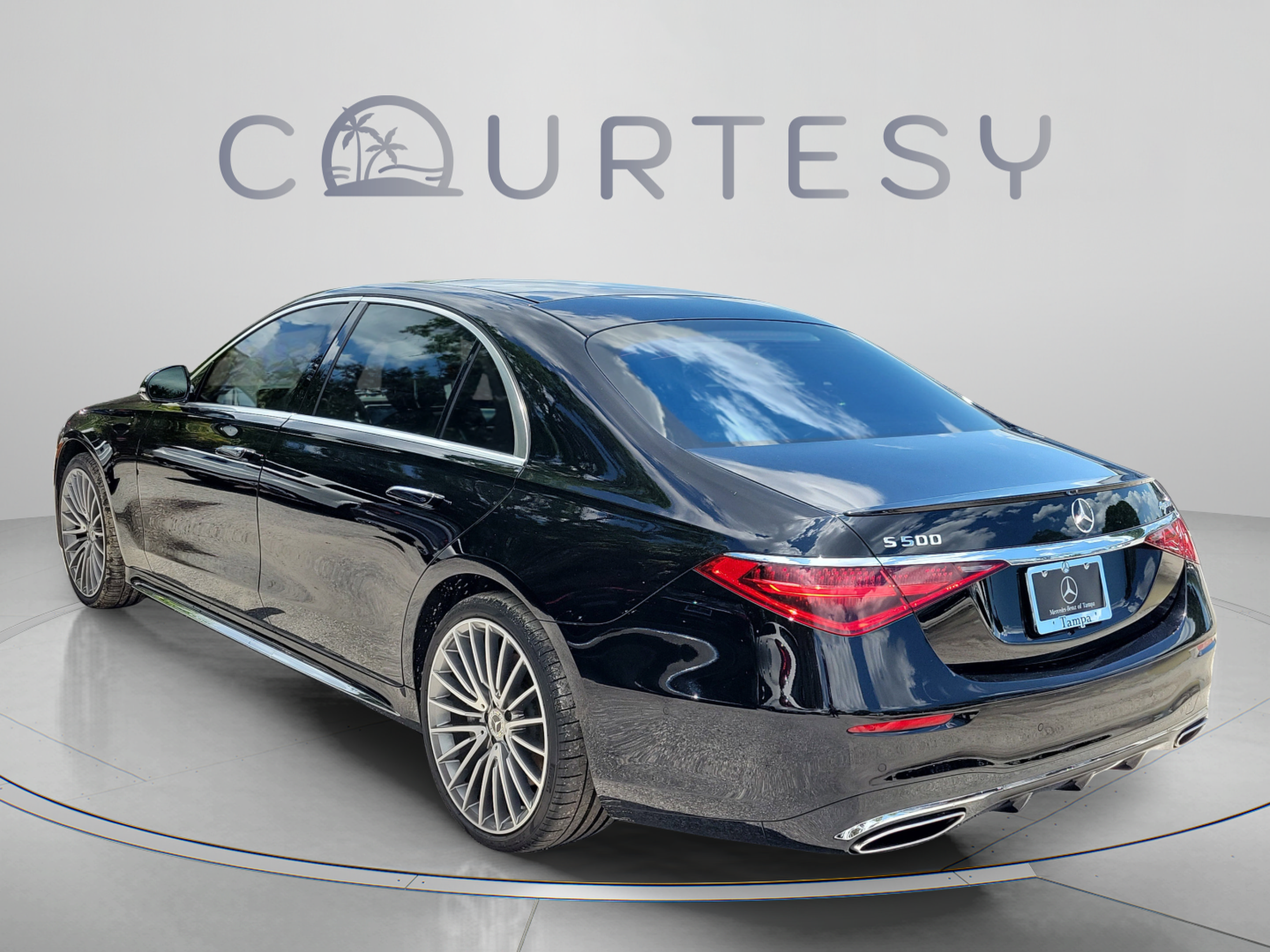 Certified 2023 Mercedes-Benz S 500 4MATIC image 2