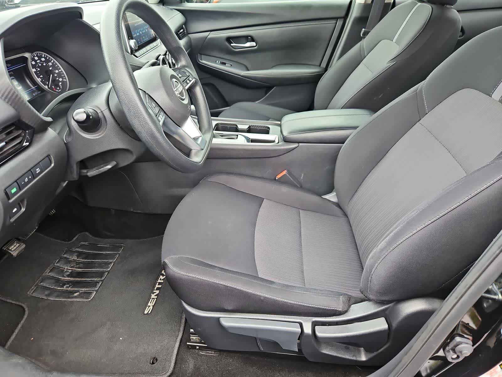 Used 2024 Nissan Sentra SV FWD image 16