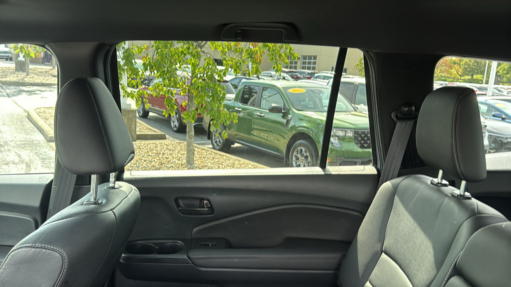 Used 2023 Honda Passport EX-L image 29