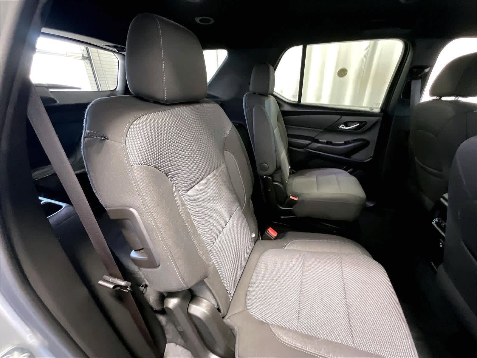 Used 2023 Chevrolet Traverse LT w/ LPO, Floor Liner Package AWD/4WD image 16