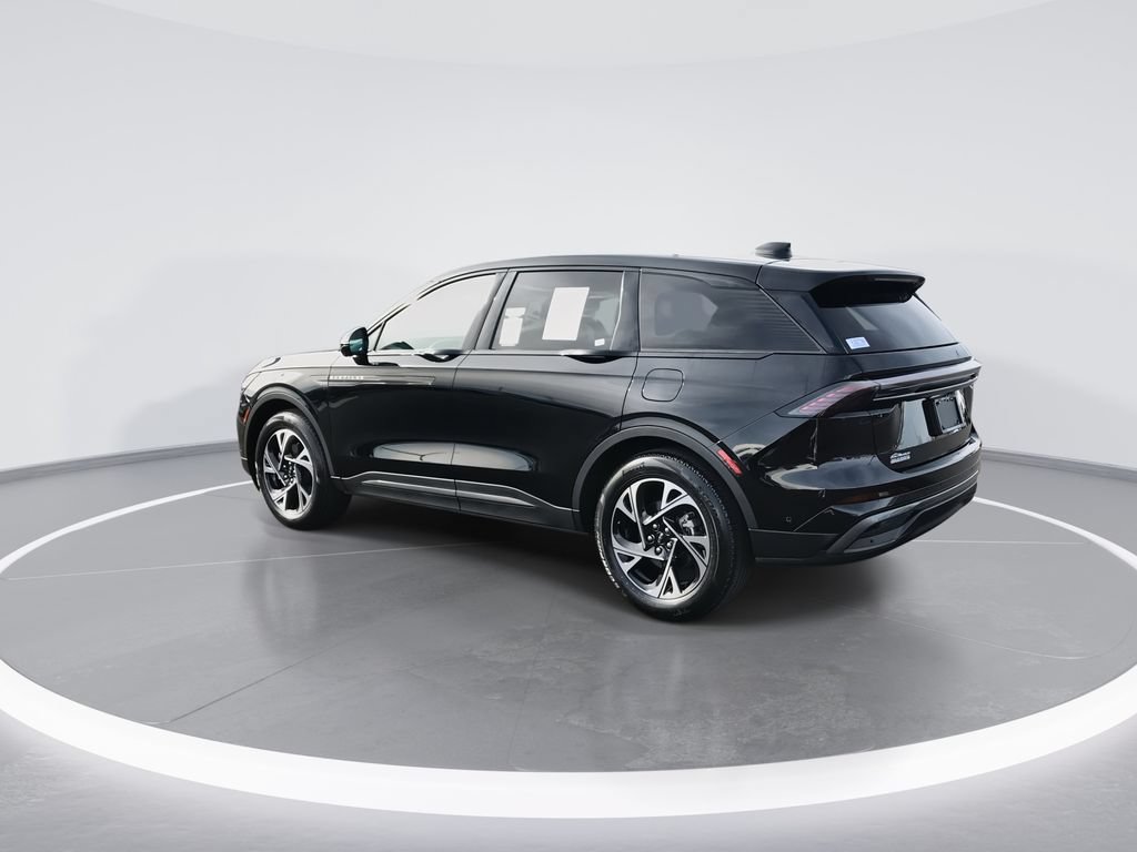 Used 2024 Lincoln Nautilus Premier w/ Jet Appearance Package AWD/4WD image 6