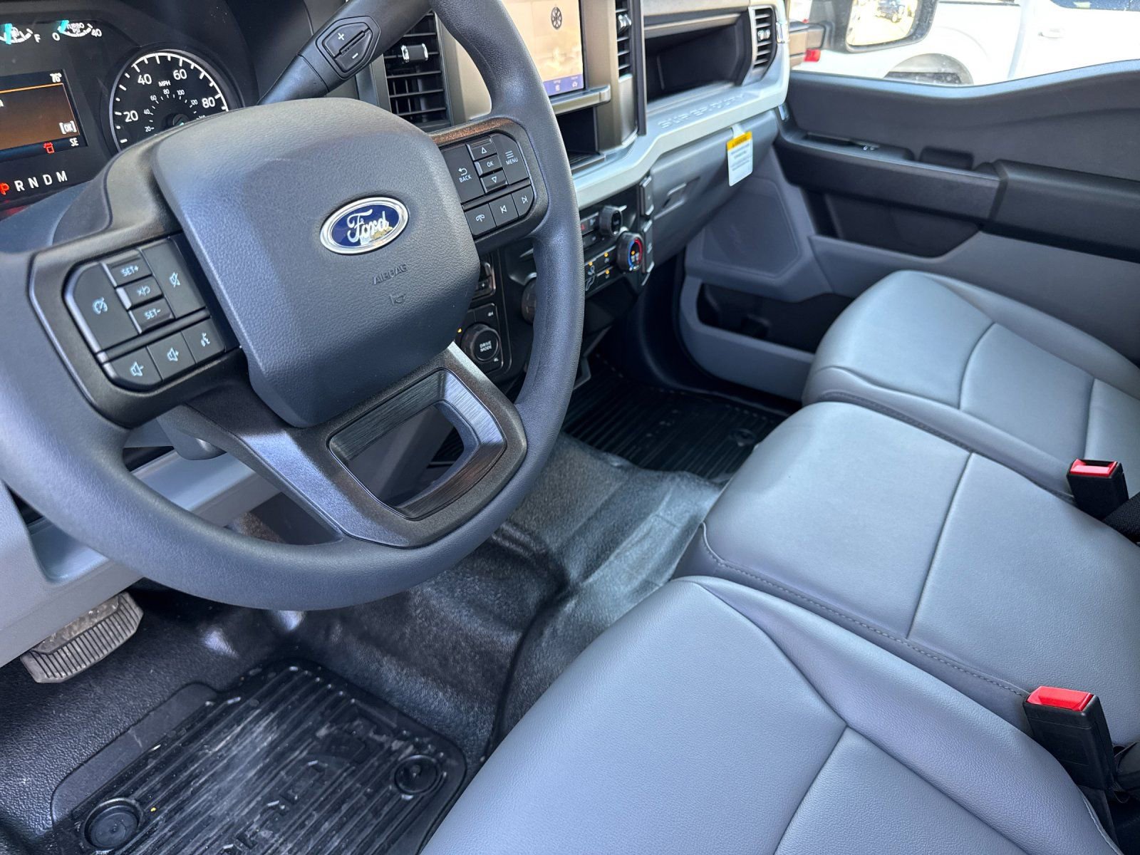 New 2026 Ford F250 XL w/ FX4 Off-Road Package image 9