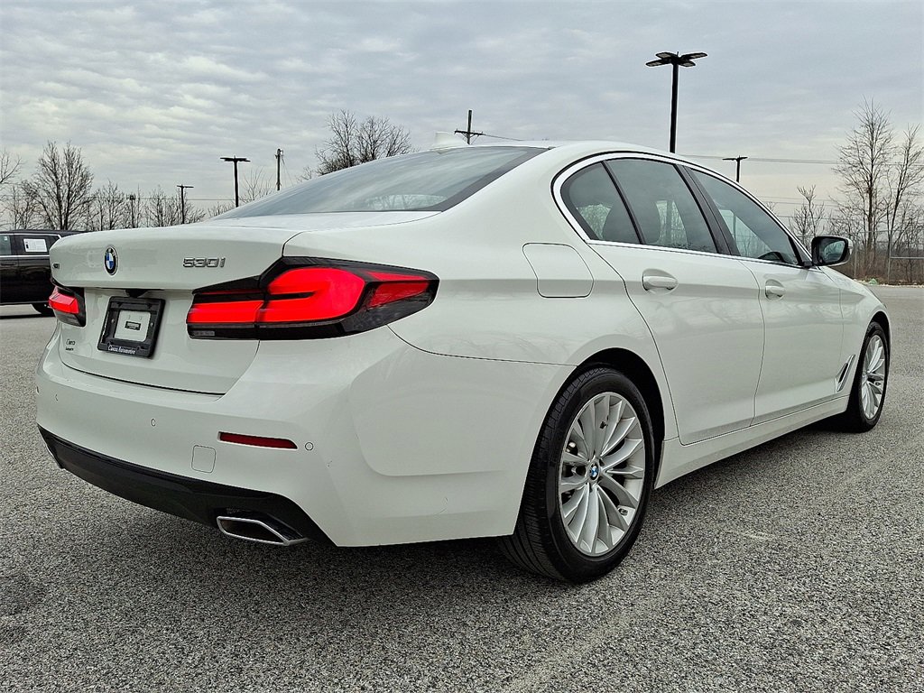 Certified 2023 BMW 530i xDrive w/ Premium Package image 9
