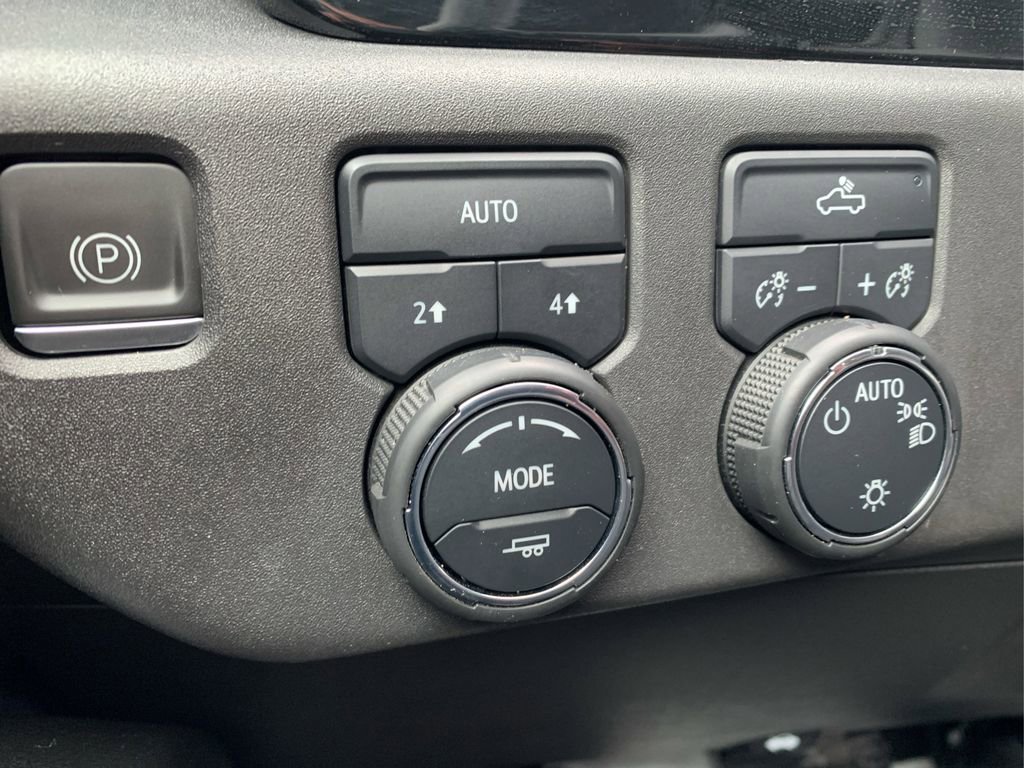 Used 2023 Chevrolet Silverado 1500 LT image 15