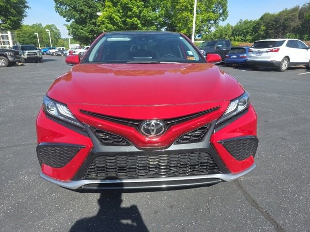 Used 2021 Toyota Camry XSE FWD image 2
