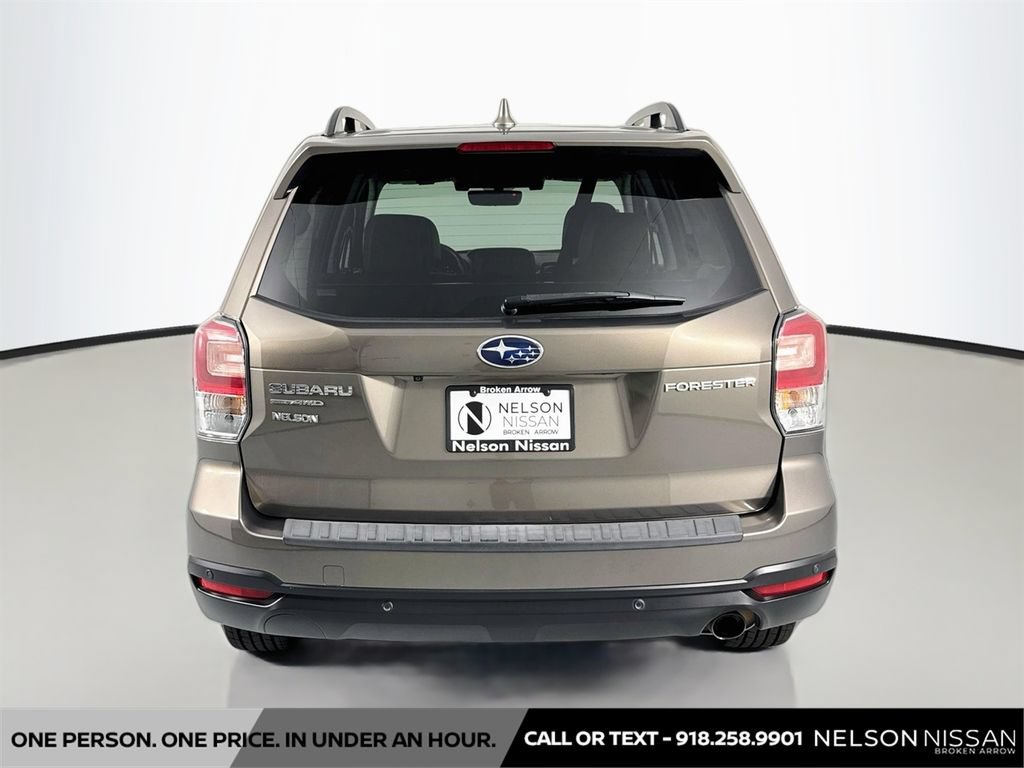 Used 2018 Subaru Forester 2.5i Touring w/ Popular Package #3B AWD/4WD image 6