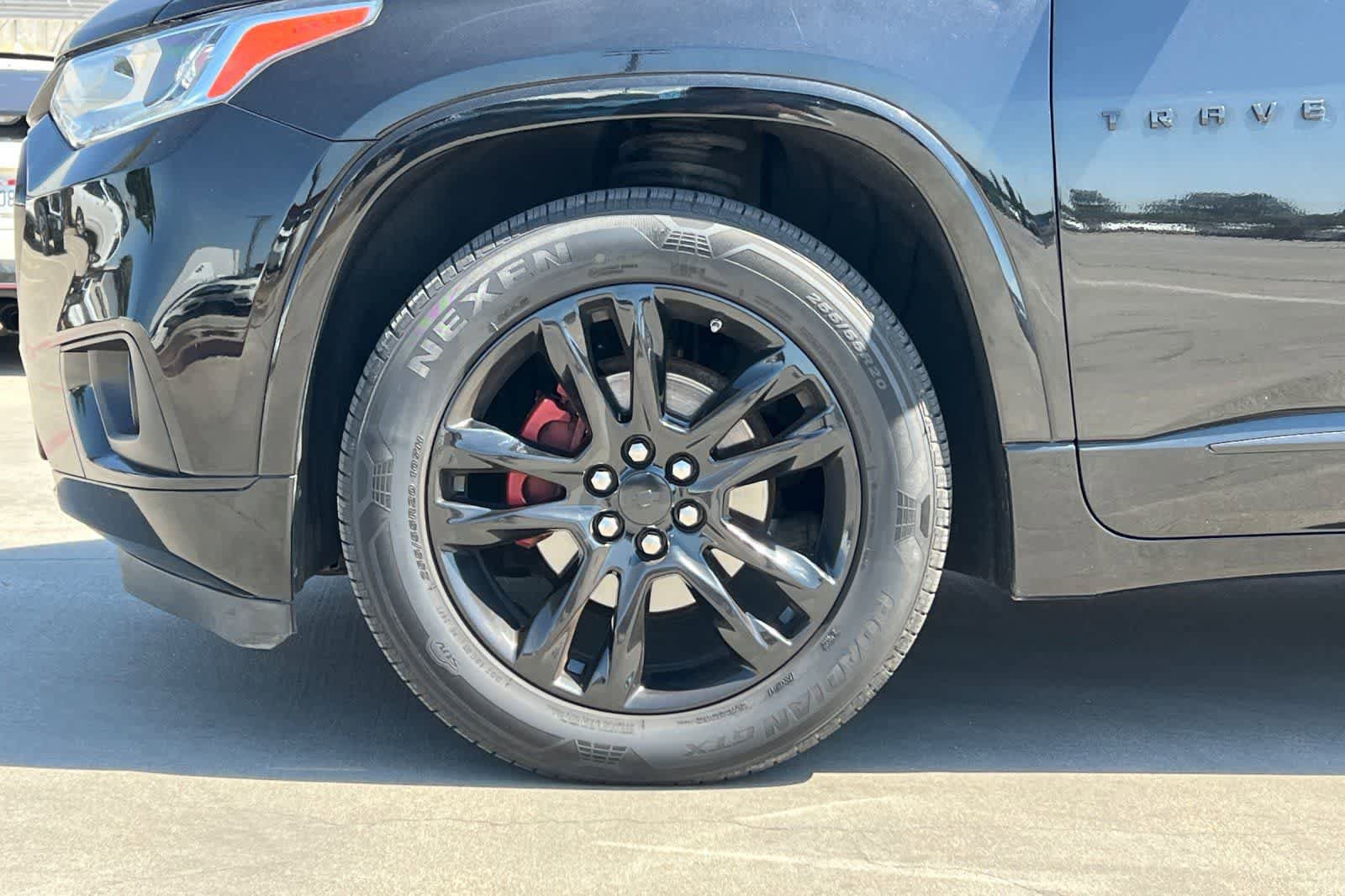 Used 2018 Chevrolet Traverse High Country AWD/4WD image 12