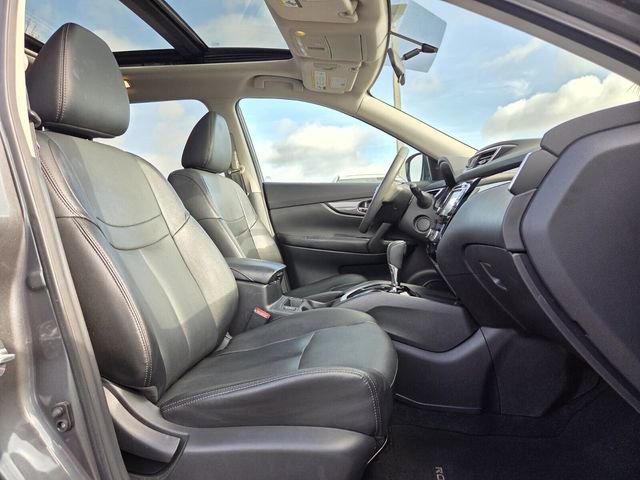 Used 2016 Nissan Rogue SL w/ SL Premium Package image 21