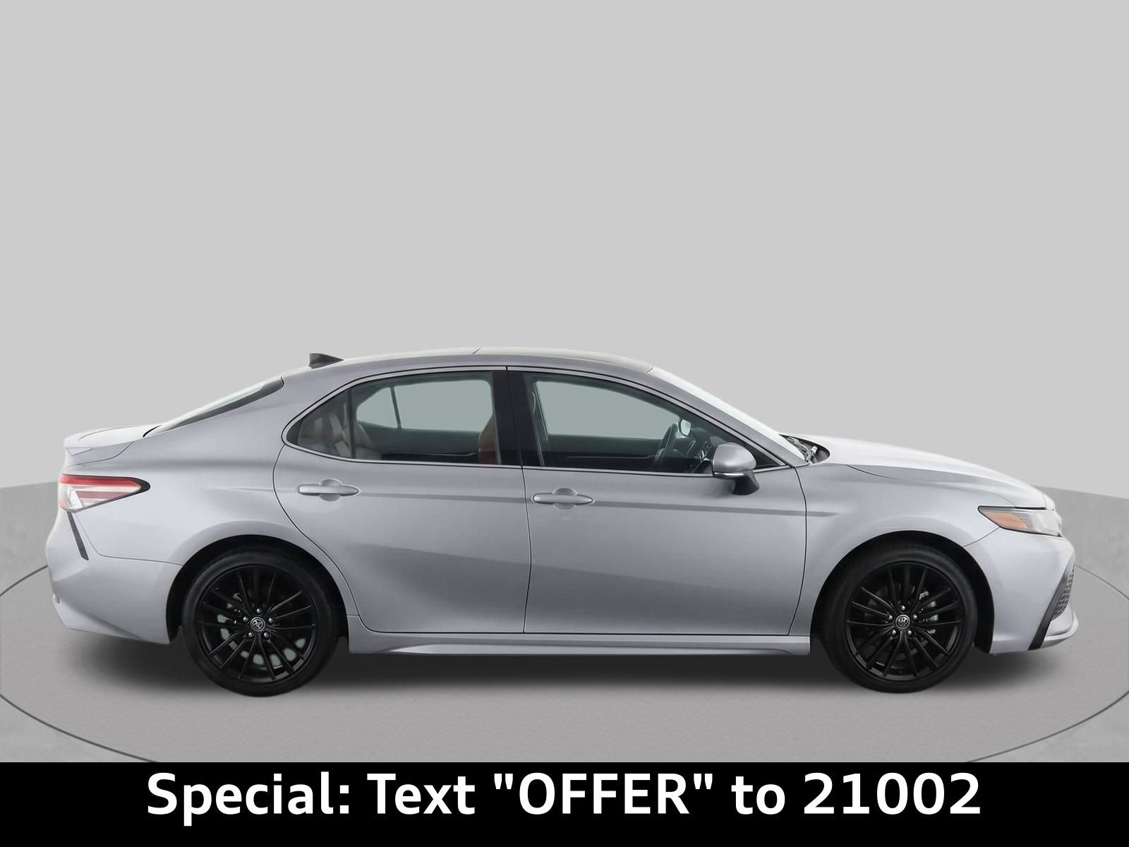 Used 2022 Toyota Camry XSE w/ Navigation Package FWD image 4