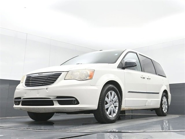 Used 2011 Chrysler Town & Country Touring-L w/ Entertainment Group #2 image 50