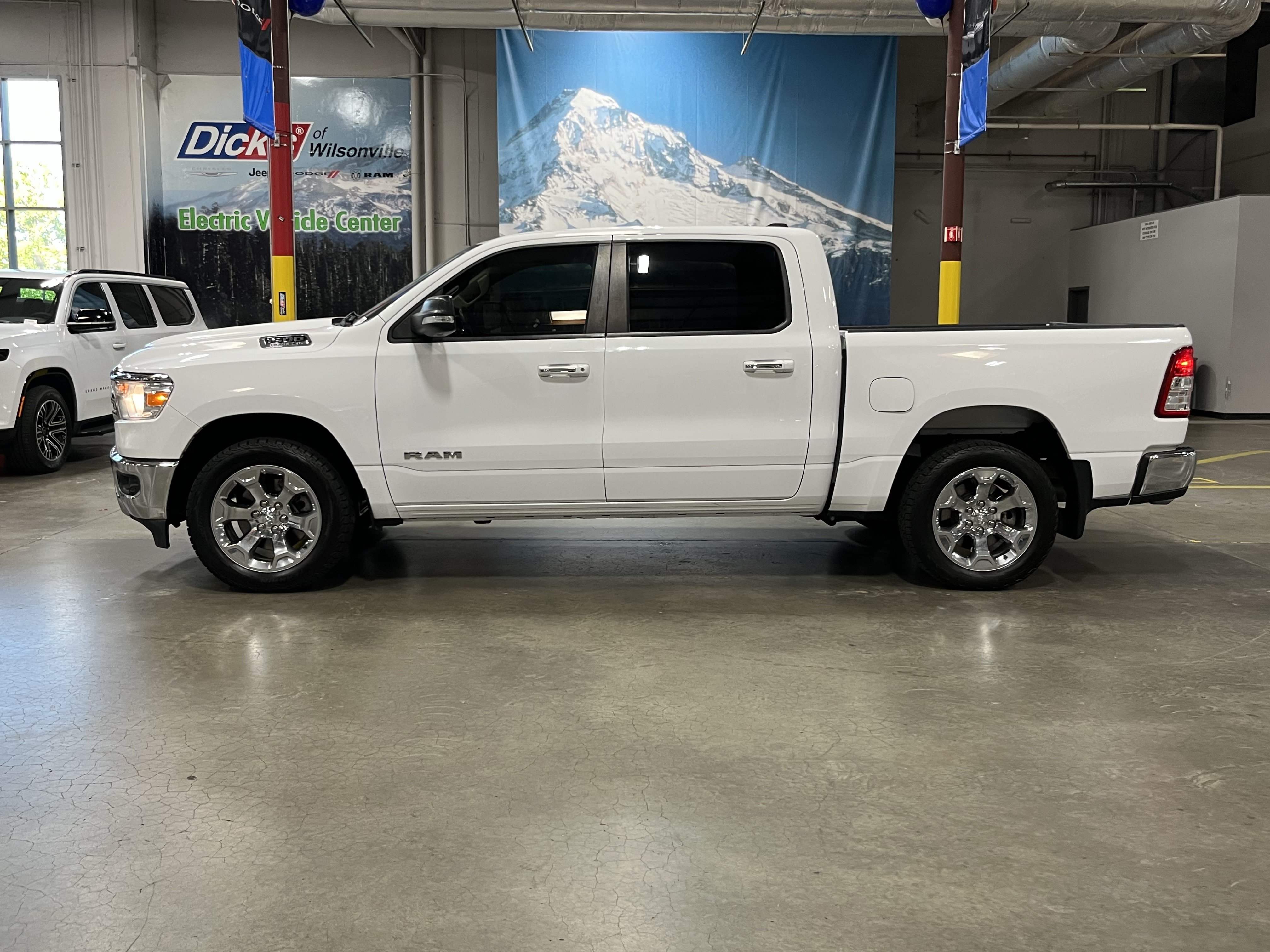 Used 2020 RAM 1500 Big Horn AWD/4WD image 2