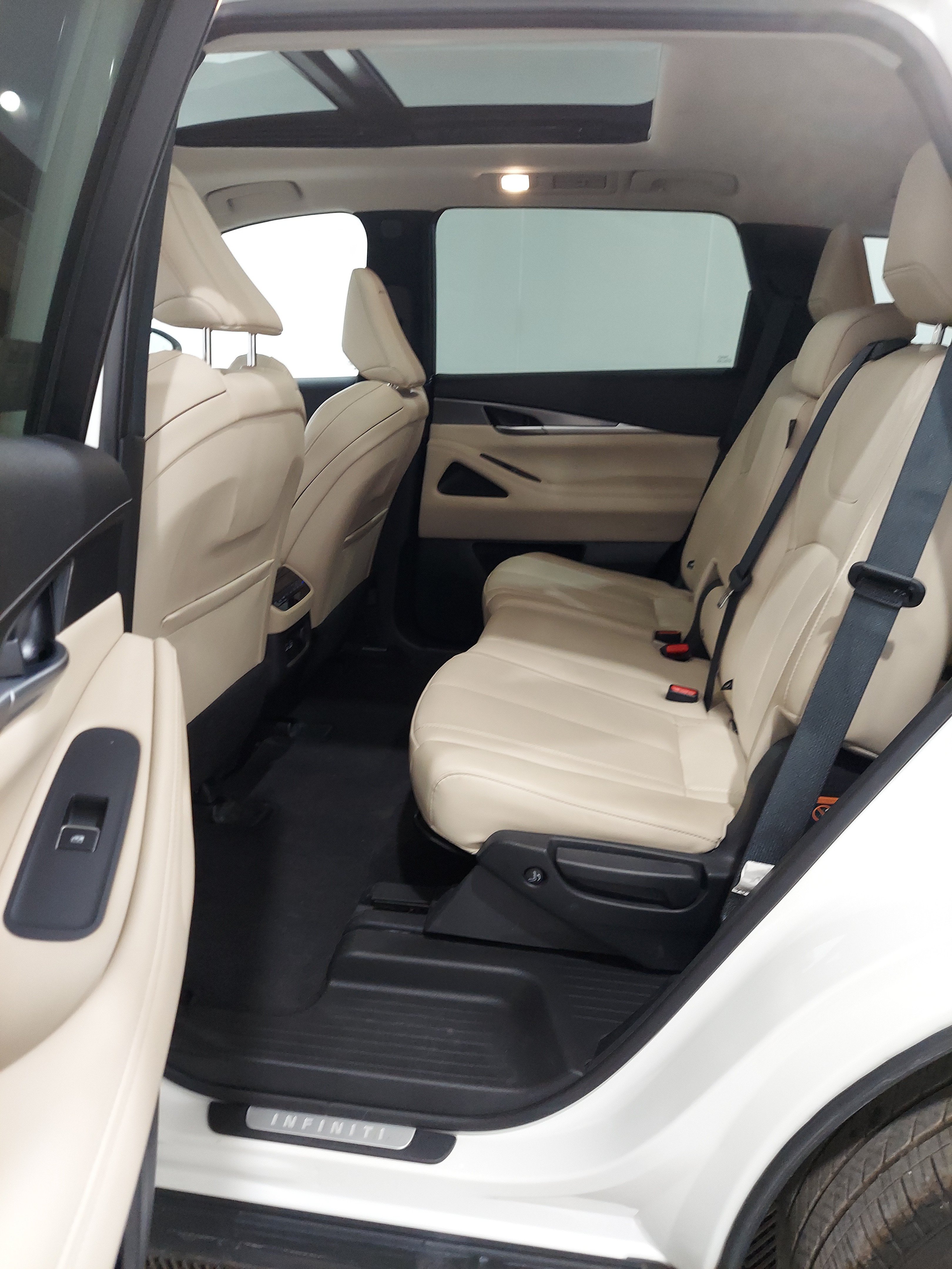 Used 2024 INFINITI QX60 Luxe AWD/4WD image 13