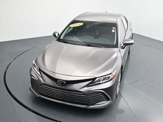 Used 2024 Toyota Camry LE w/ Cold Weather Package FWD image 20