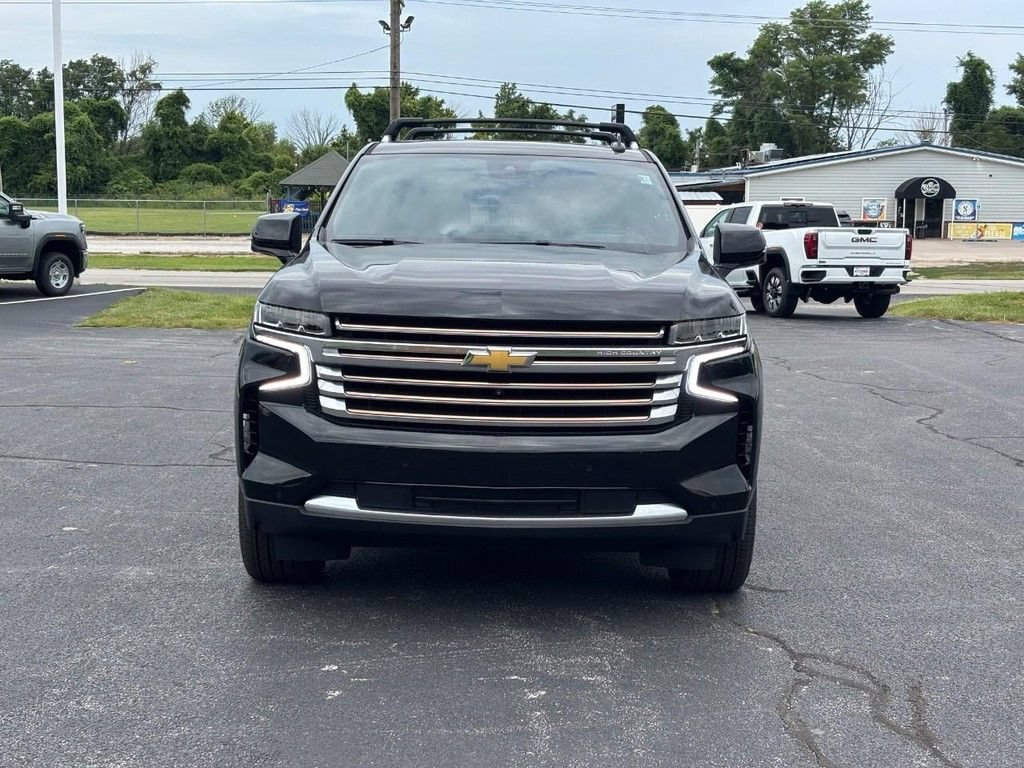 Used 2023 Chevrolet Suburban High Country AWD/4WD image 8