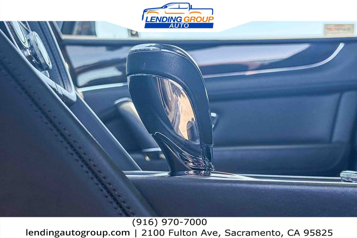 Used 2019 Bentley Bentayga AWD/4WD image 21