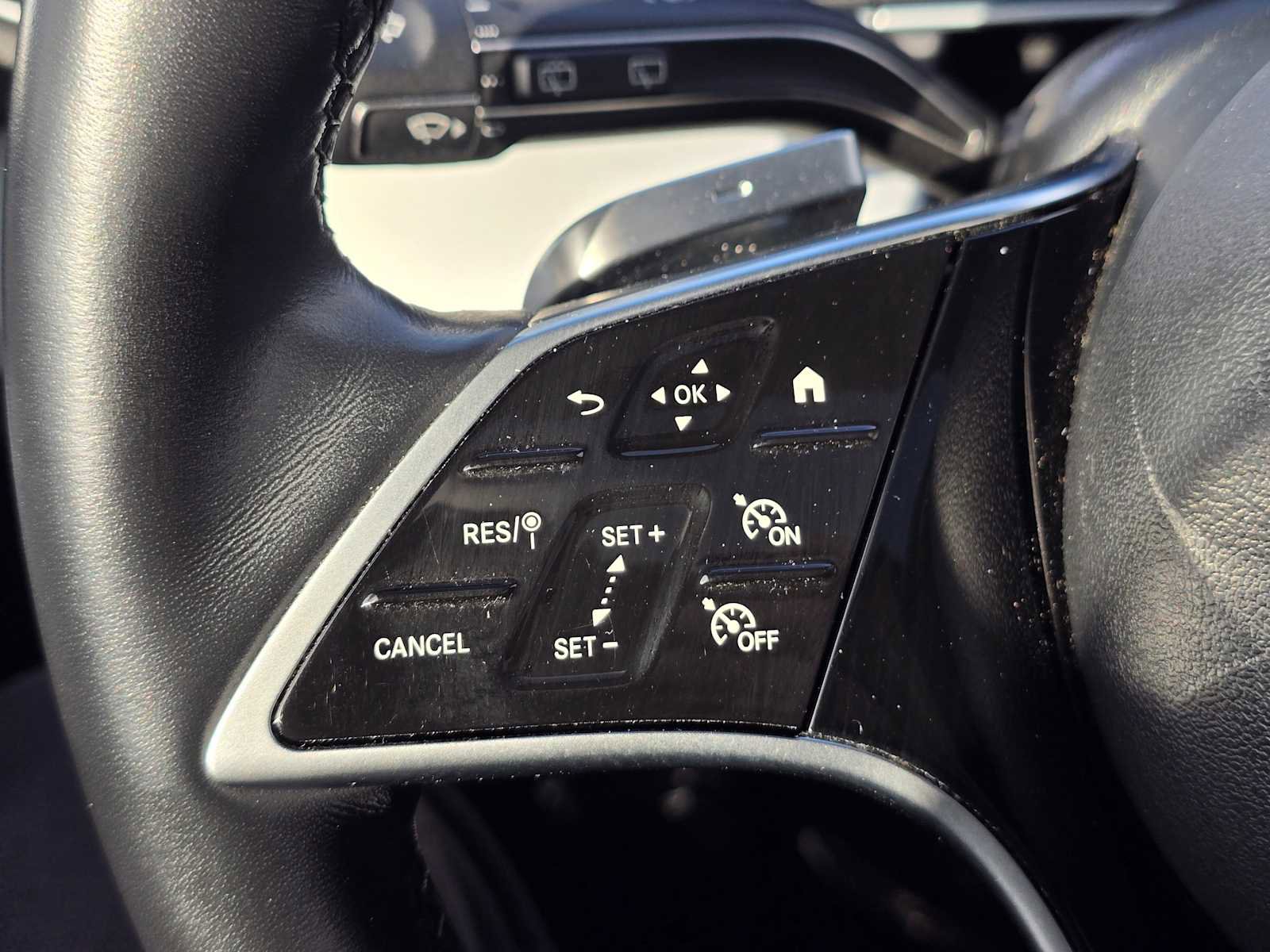 Used 2024 Mercedes-Benz GLE 450e GLE 450e Plug-In Hybrid image 34