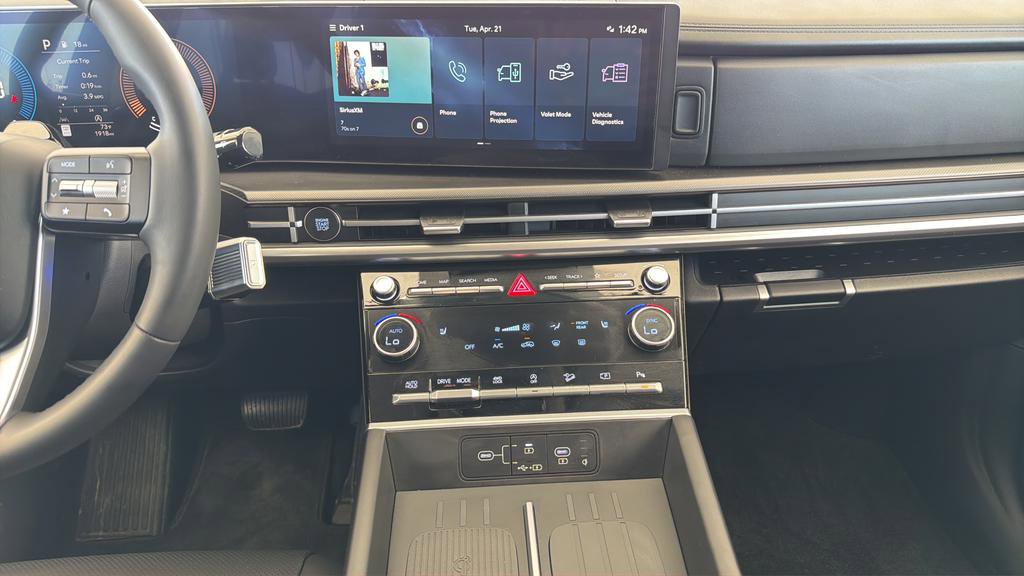 Used 2026 Hyundai Santa Fe SEL AWD/4WD image 8