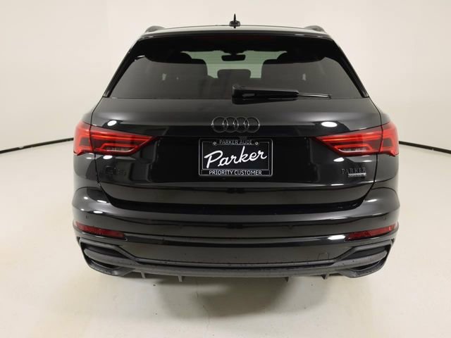 Certified 2025 Audi Q3 2.0T Premium w/ Convenience Package image 4