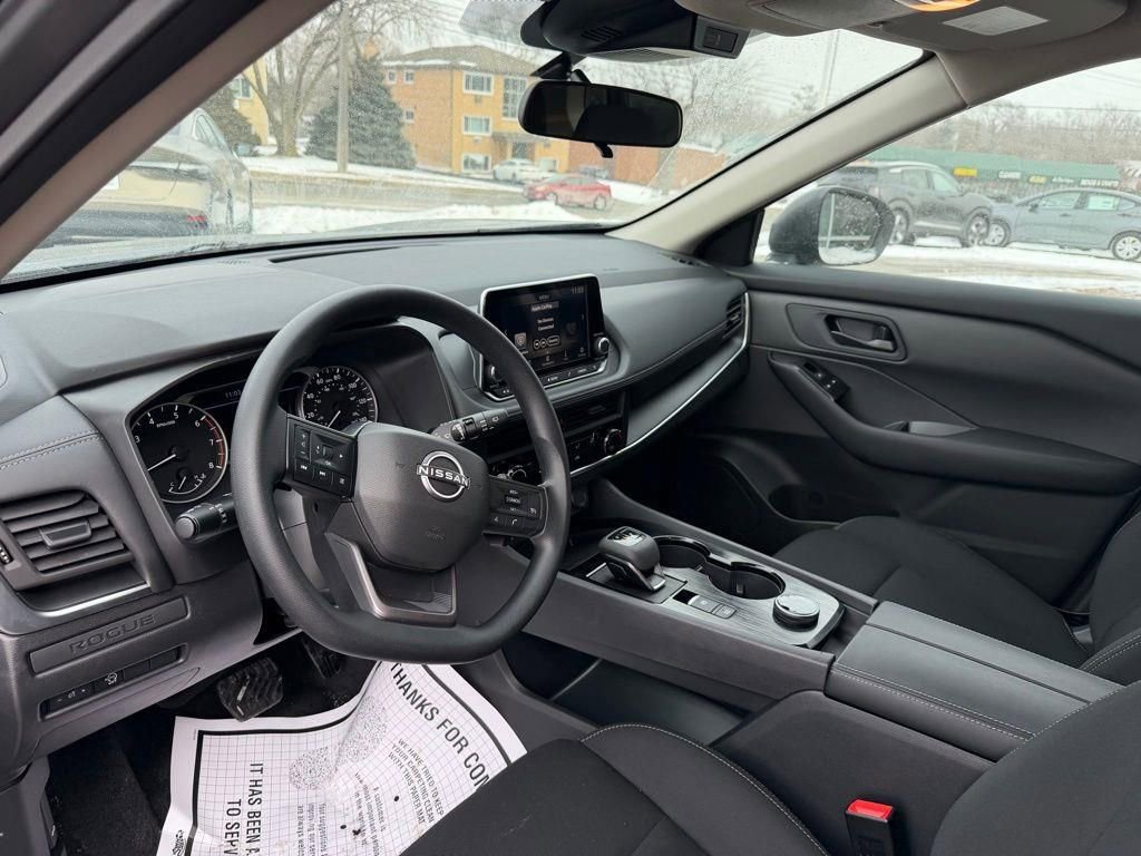 Used 2026 Nissan Rogue S AWD/4WD image 12