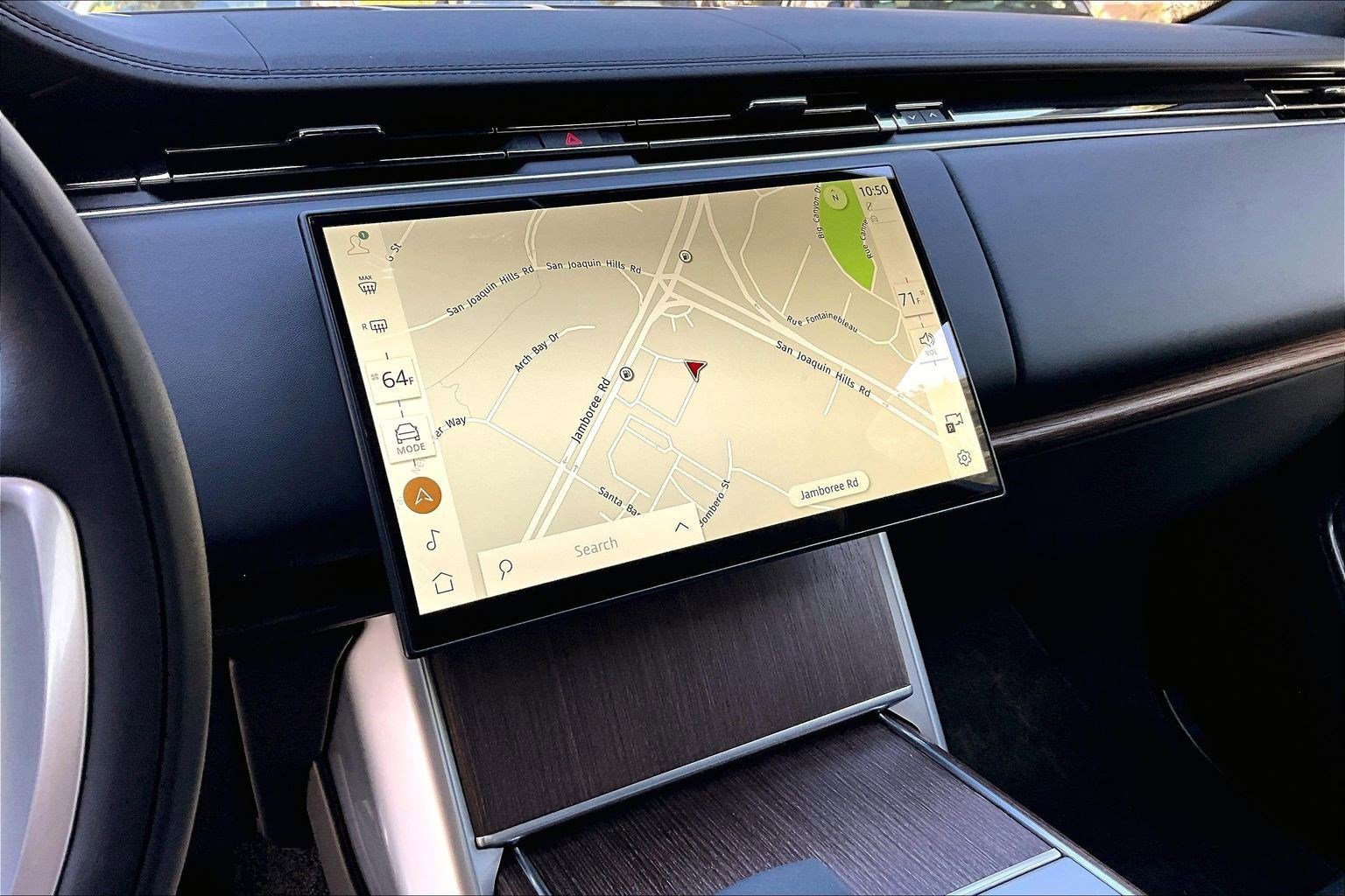 New 2026 Land Rover Range Rover Long Wheelbase SE image 10