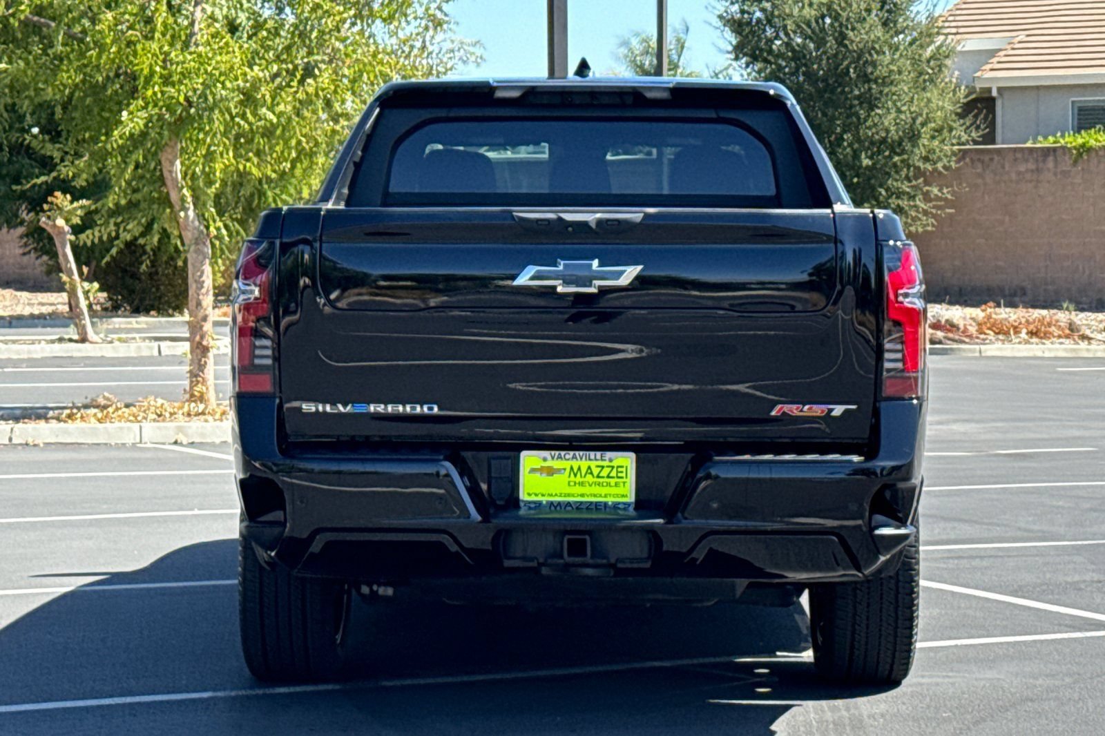 Used 2025 Chevrolet Silverado EV RST AWD/4WD image 12