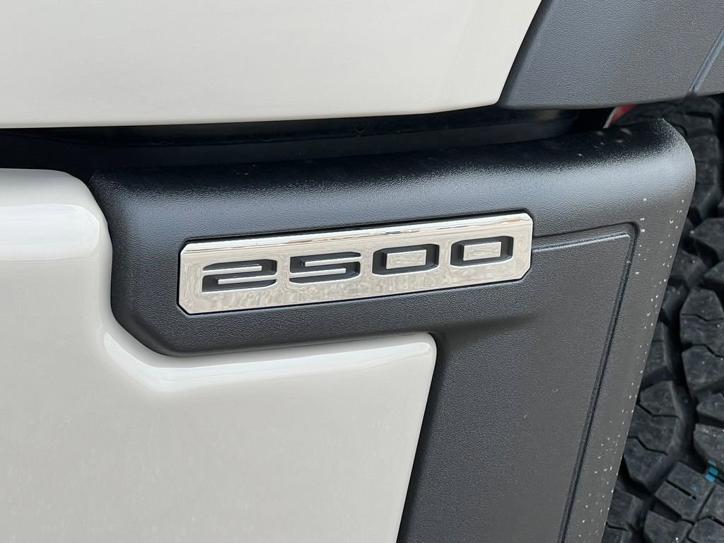 New 2026 GMC Sierra 2500 AT4 w/ AT4 Premium Plus Package image 17