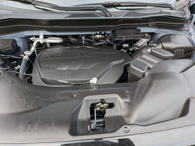 Used 2025 Honda Ridgeline Sport image 38