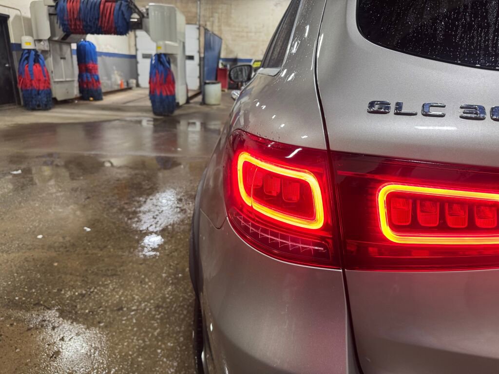 Used 2021 Mercedes-Benz GLC 300 4MATIC image 18