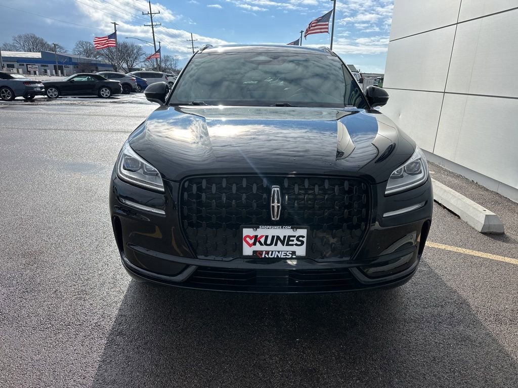 Used 2025 Lincoln Corsair Reserve w/ Jet Appearance Package image 11