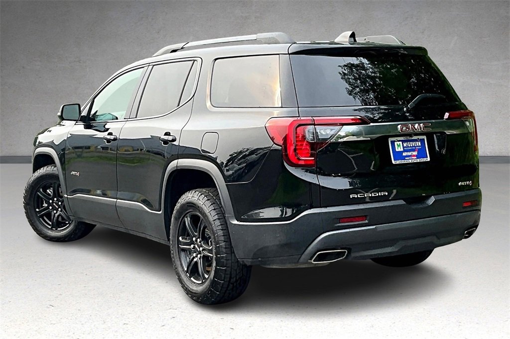 Used 2021 GMC Acadia AT4 w/ Technology Package image 4