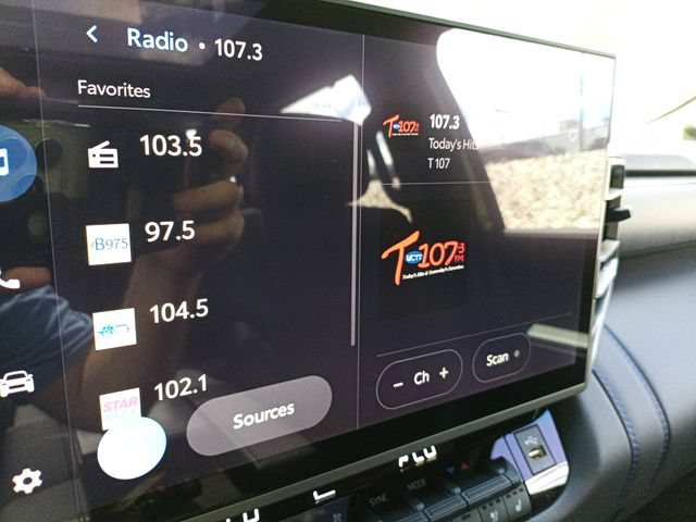 Used 2026 Toyota Tundra Platinum AWD/4WD image 32