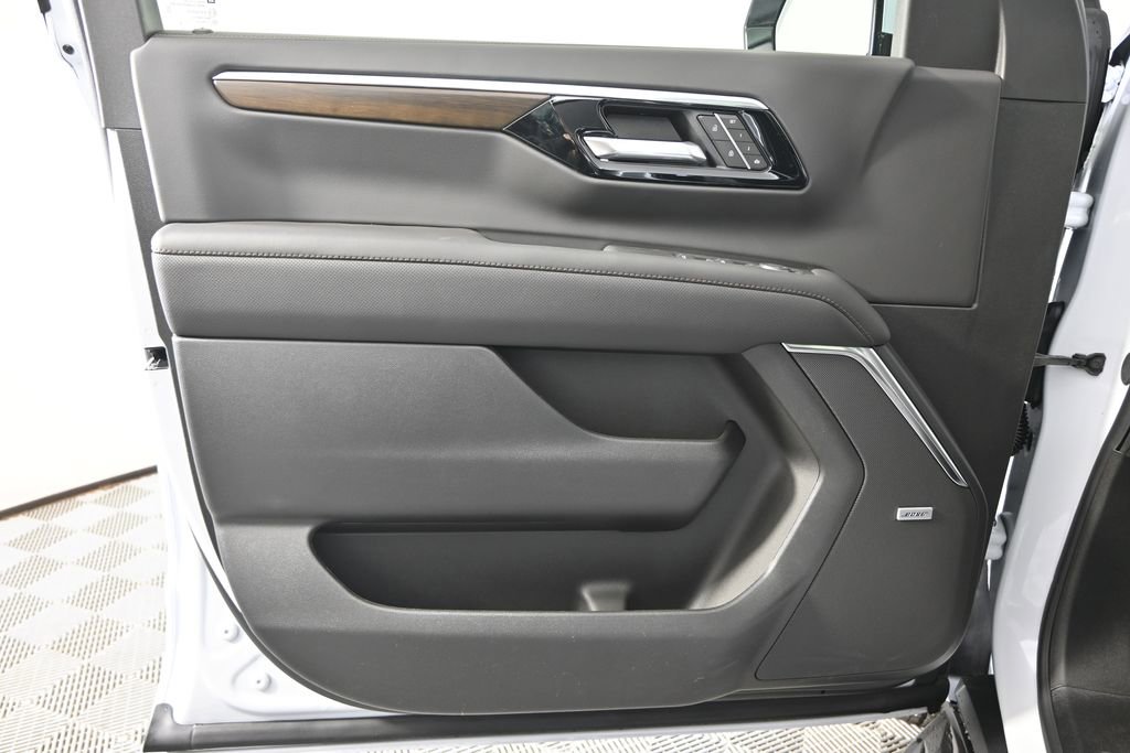 New 2026 Chevrolet Tahoe High Country w/ Sun And Tow Package AWD/4WD image 19
