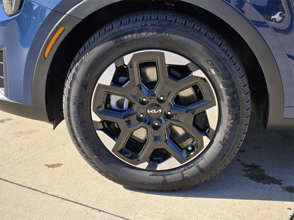 New 2026 Kia Sorento S w/ S Panoramic Sunroof Package image 8
