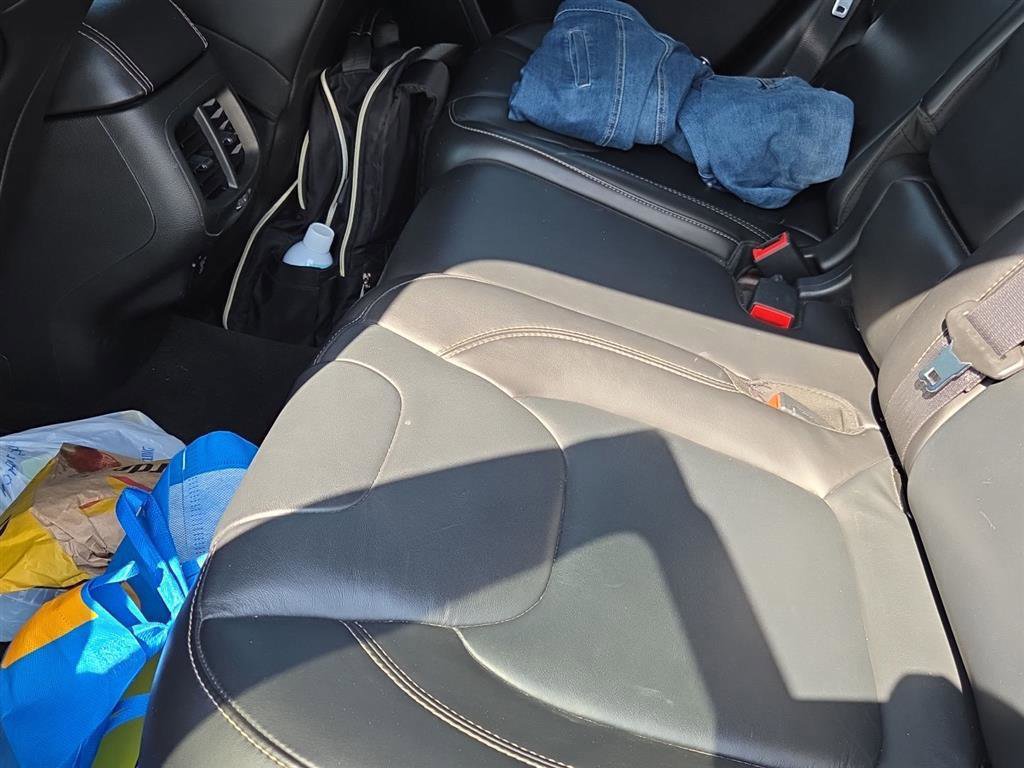 Used 2015 Jeep Cherokee Limited w/ Trailer Tow Group AWD/4WD image 27