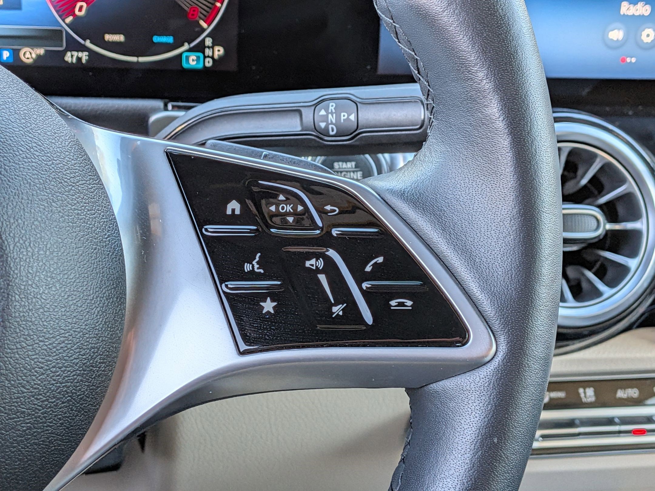 Used 2025 Mercedes-Benz GLB 250 250 image 16