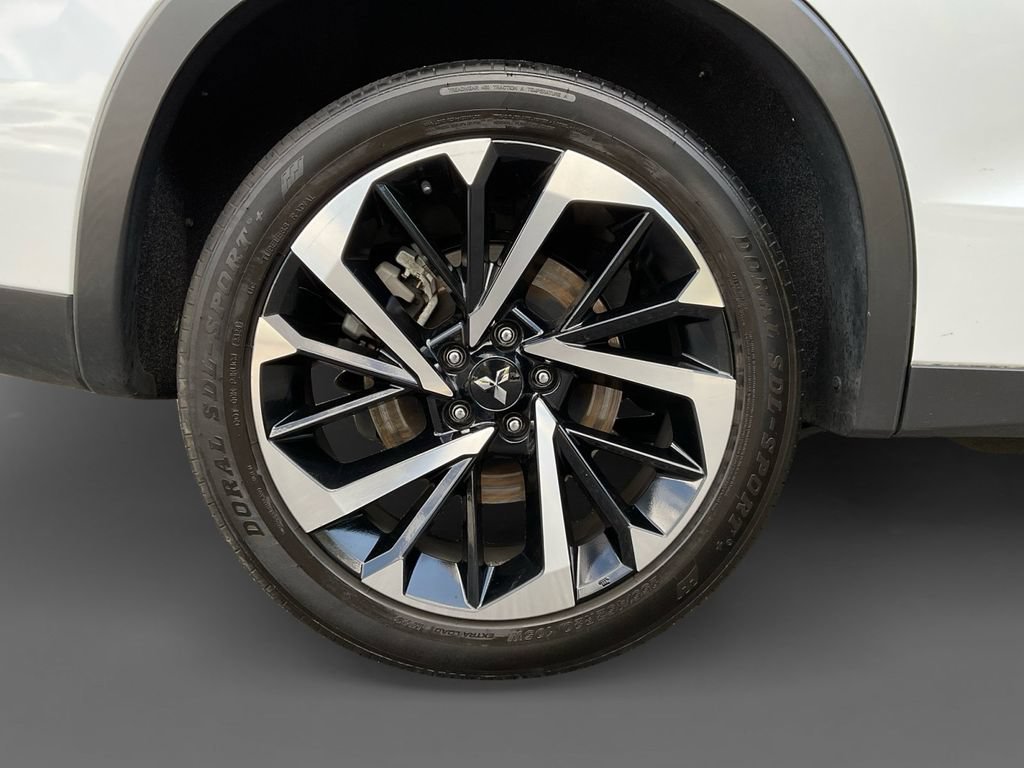 Used 2023 Mitsubishi Outlander SE FWD image 10