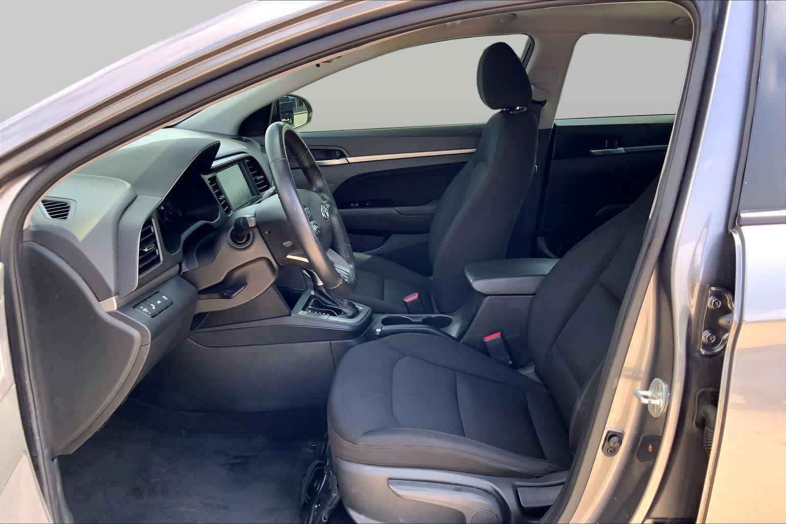 Used 2020 Hyundai Elantra Value Edition w/ Cargo Package (C1) FWD image 8