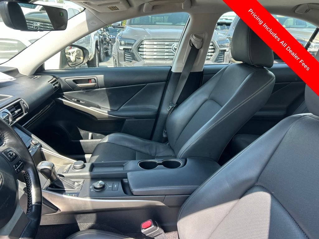 Used 2017 Lexus IS 200t w/ Premium Package RWD image 2