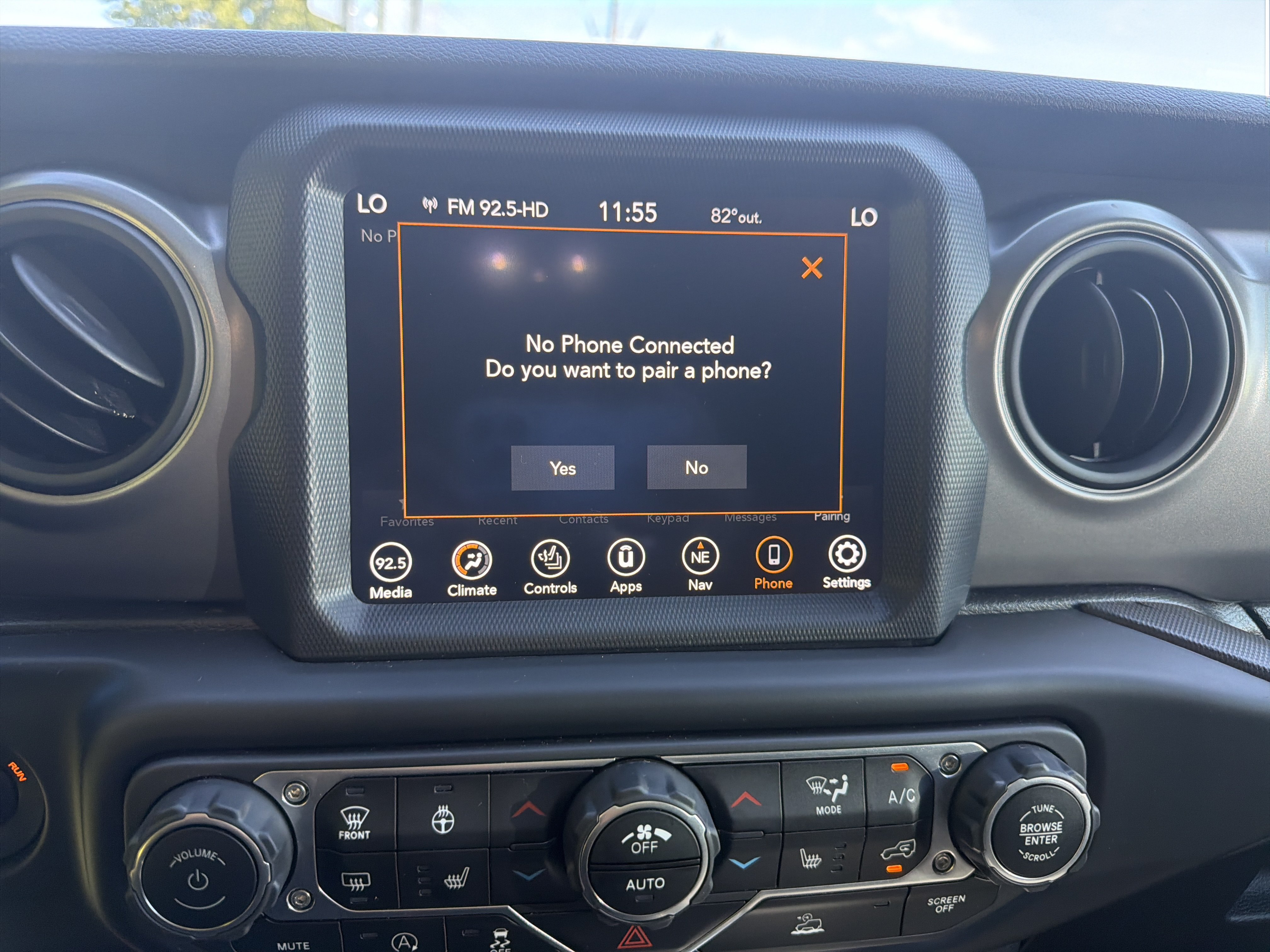Used 2021 Jeep Wrangler Unlimited Sport AWD/4WD image 26