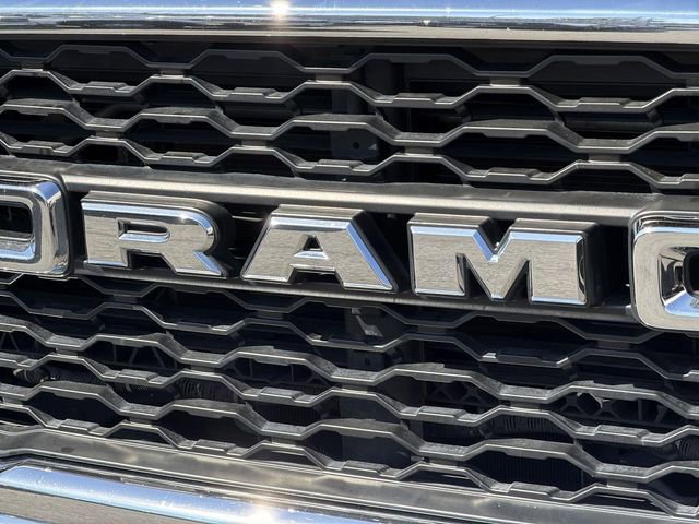 Used 2022 RAM 5500 Tradesman RWD image 26