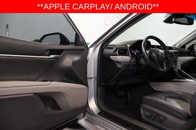 Used 2020 Toyota Camry XLE w/ Navigation Package image 8