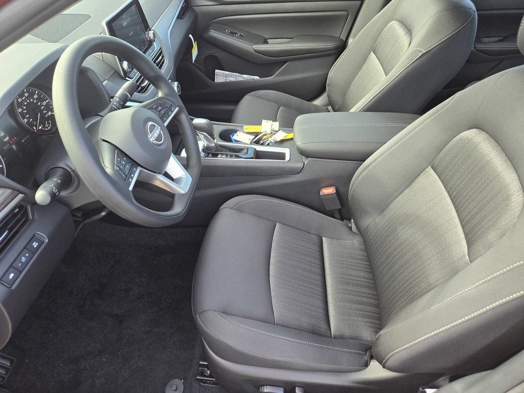 New 2026 Nissan Altima 2.5 SV FWD image 12