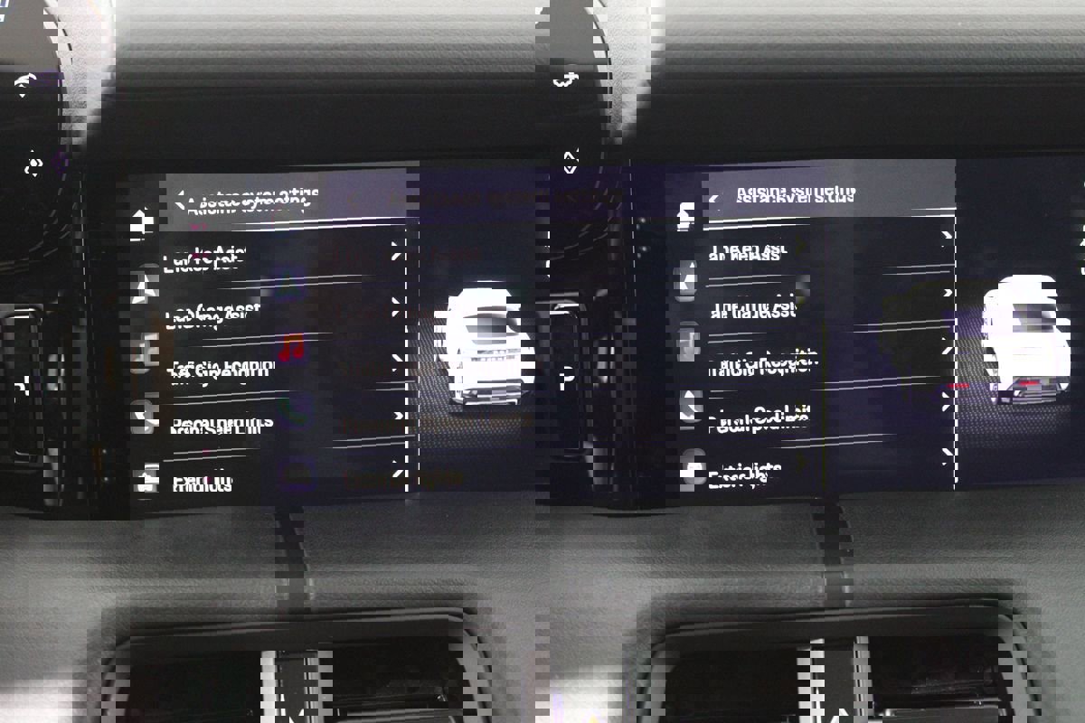 Used 2020 Porsche Taycan 4S image 36