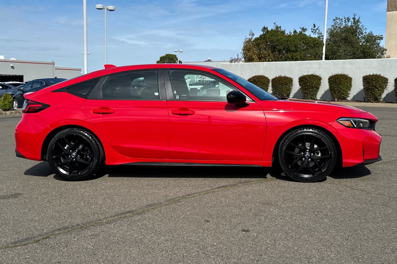 Used 2025 Honda Civic Sport image 6