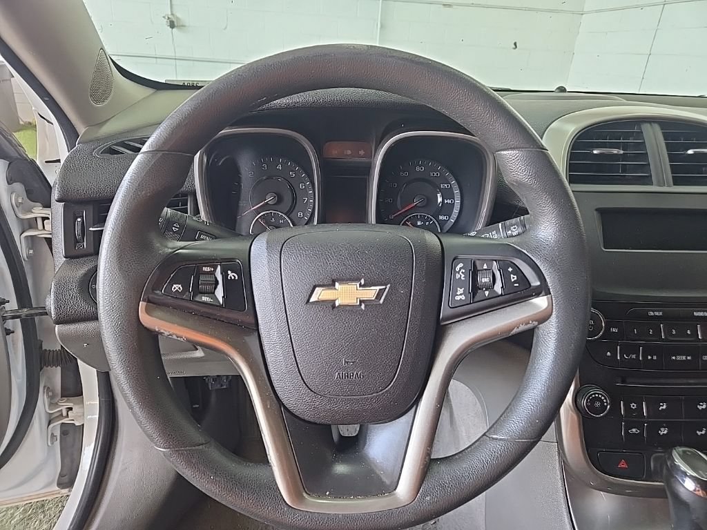 Used 2015 Chevrolet Malibu LS FWD image 17